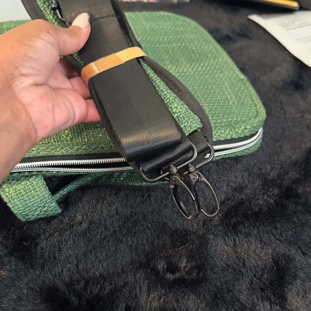 Unisex SIDE HUSTLER 15’ laptop bag